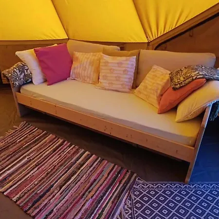 Ardennes Prestige Glamping Luxusní stan La Neuville-aux-Joutes